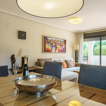 Luxurious And Spacious With A Private Garden And Solarium With Great Views In Area Marbella La Resina Country Golf Appartamento *