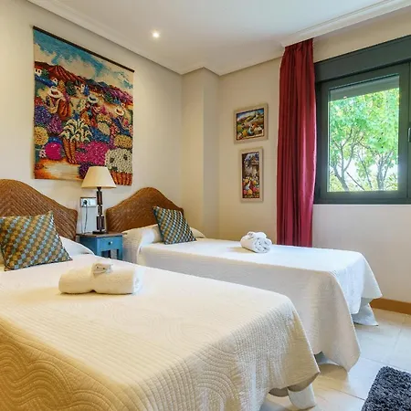 Luxurious And Spacious With A Private Garden And Solarium With Great Views In Area Marbella La Resina Country Golf Estepona