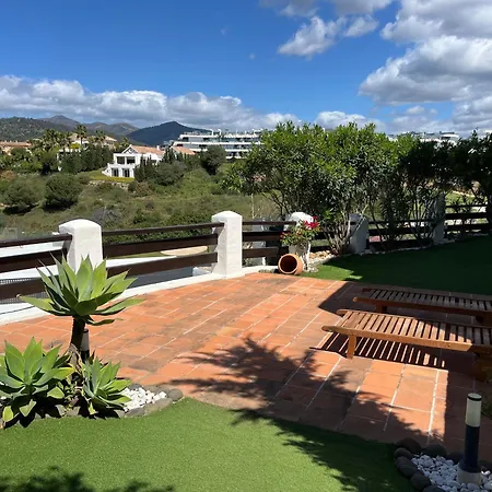 Luxurious And Spacious With A Private Garden And Solarium With Great Views In Area Marbella La Resina Country Golf Apartment *
