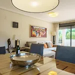 Luxurious And Spacious With A Private Garden And Solarium With Great Views In Area Marbella, Sunset Golf, La Resina Country Golf Lejlighed *