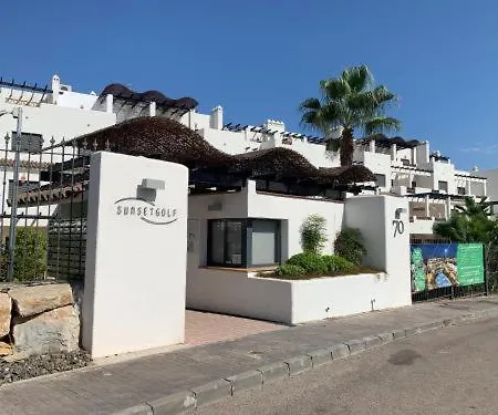La Resina Country Golf - Estepona Marbella - Bajo Con Jardin Privado Y Solarium *