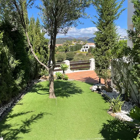 Apartment La Resina Country Golf - Estepona Marbella - Bajo Con Jardin Privado Y Solarium